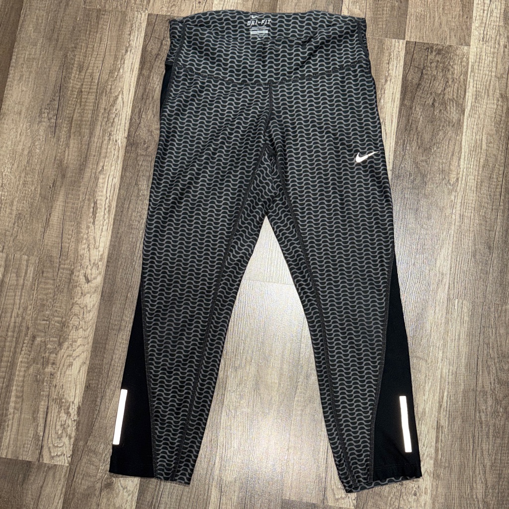 Nike Dri-Fit Running Capri Tights - Women Size: Xs. Used A Bit. Selling As Is.